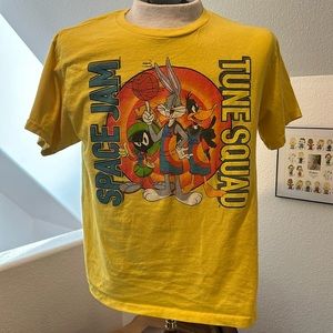 Mens Space Jam/ Tune Squad T-shirt Size XL Yellow
